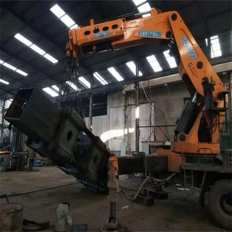 花都200吨折臂吊出租