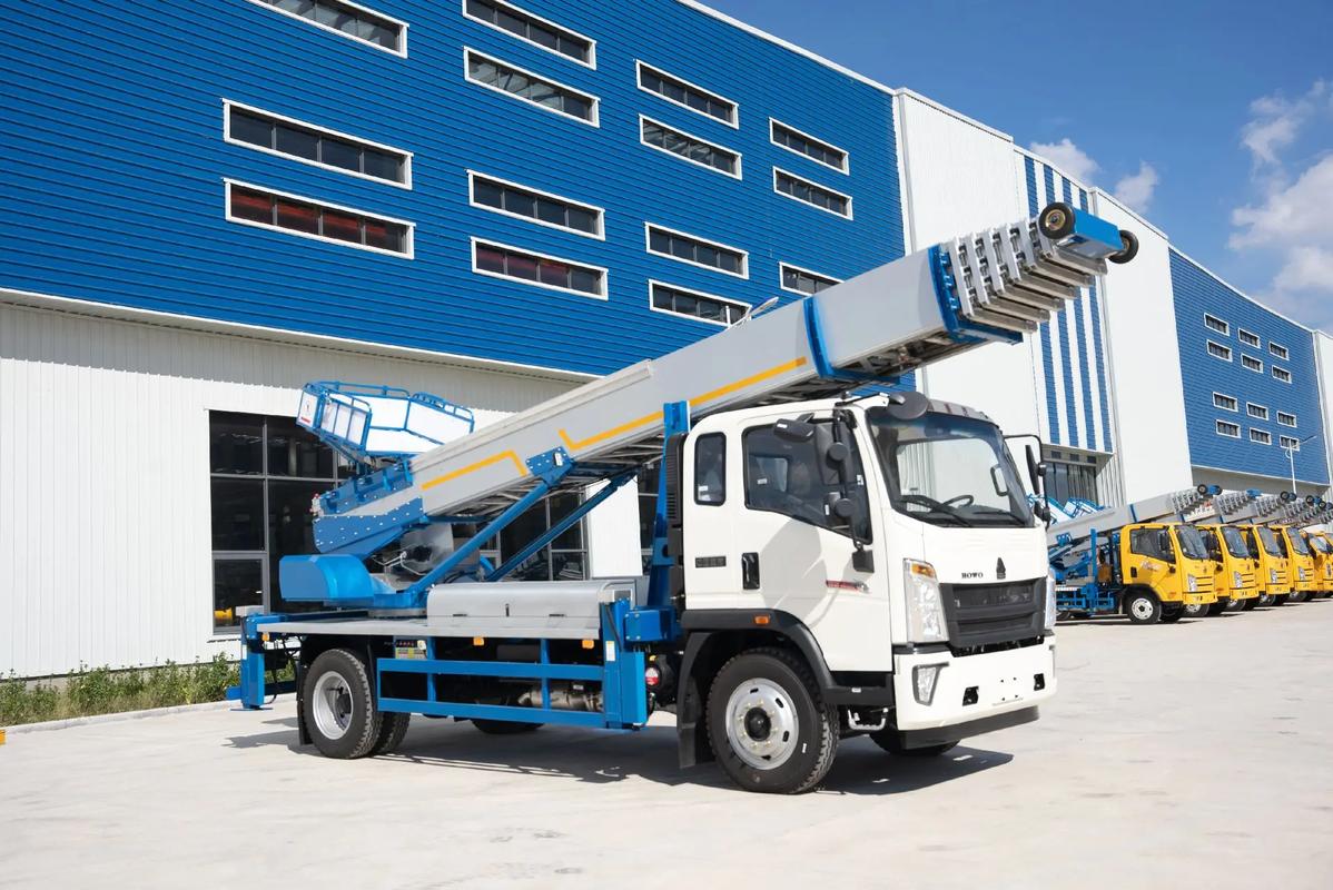 花都出租云梯车高空作业车 建筑垃圾搬运